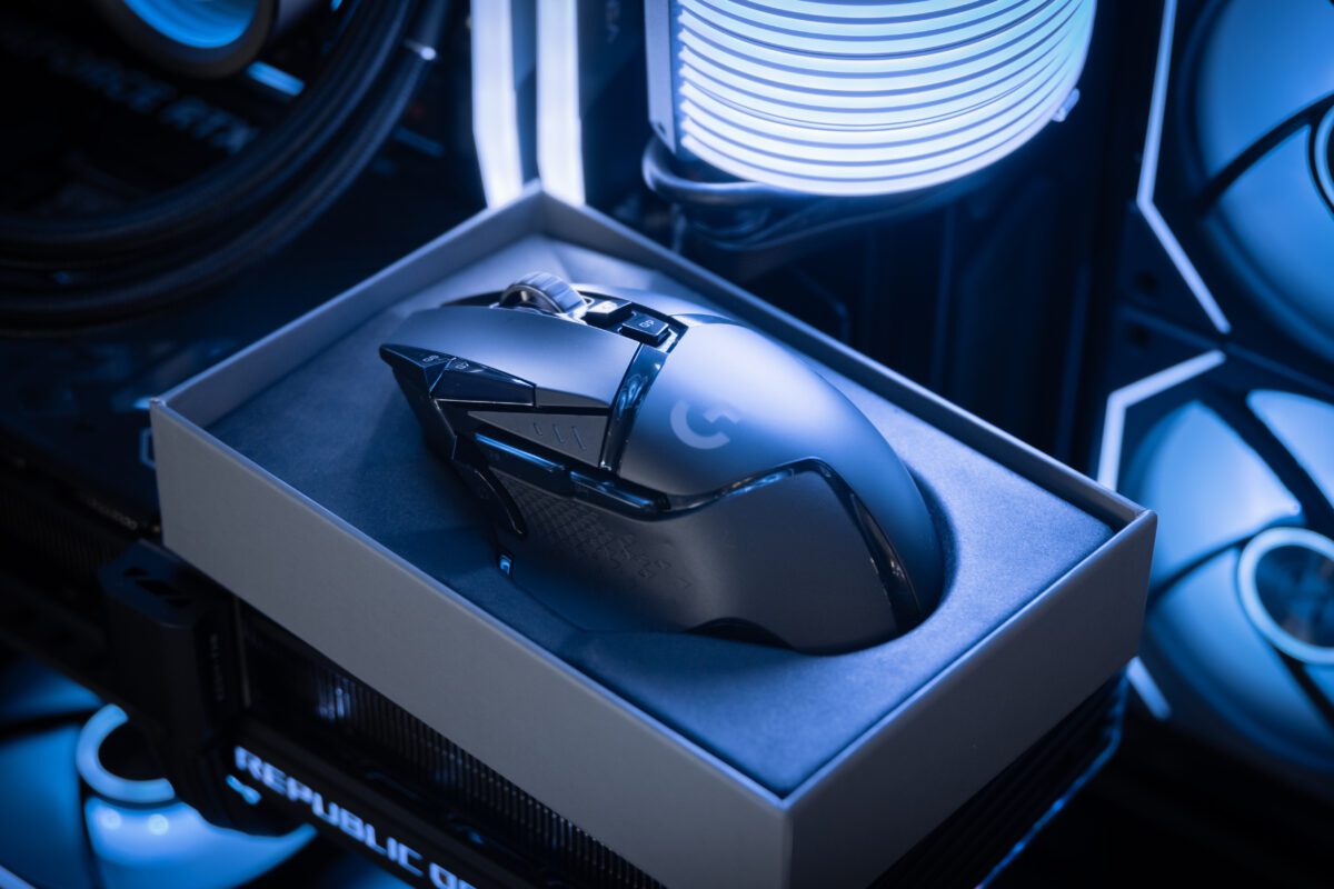 LOGITECH G502 X PLUS LIGHTSPEED WIRELESS MOUSE! - Image 3