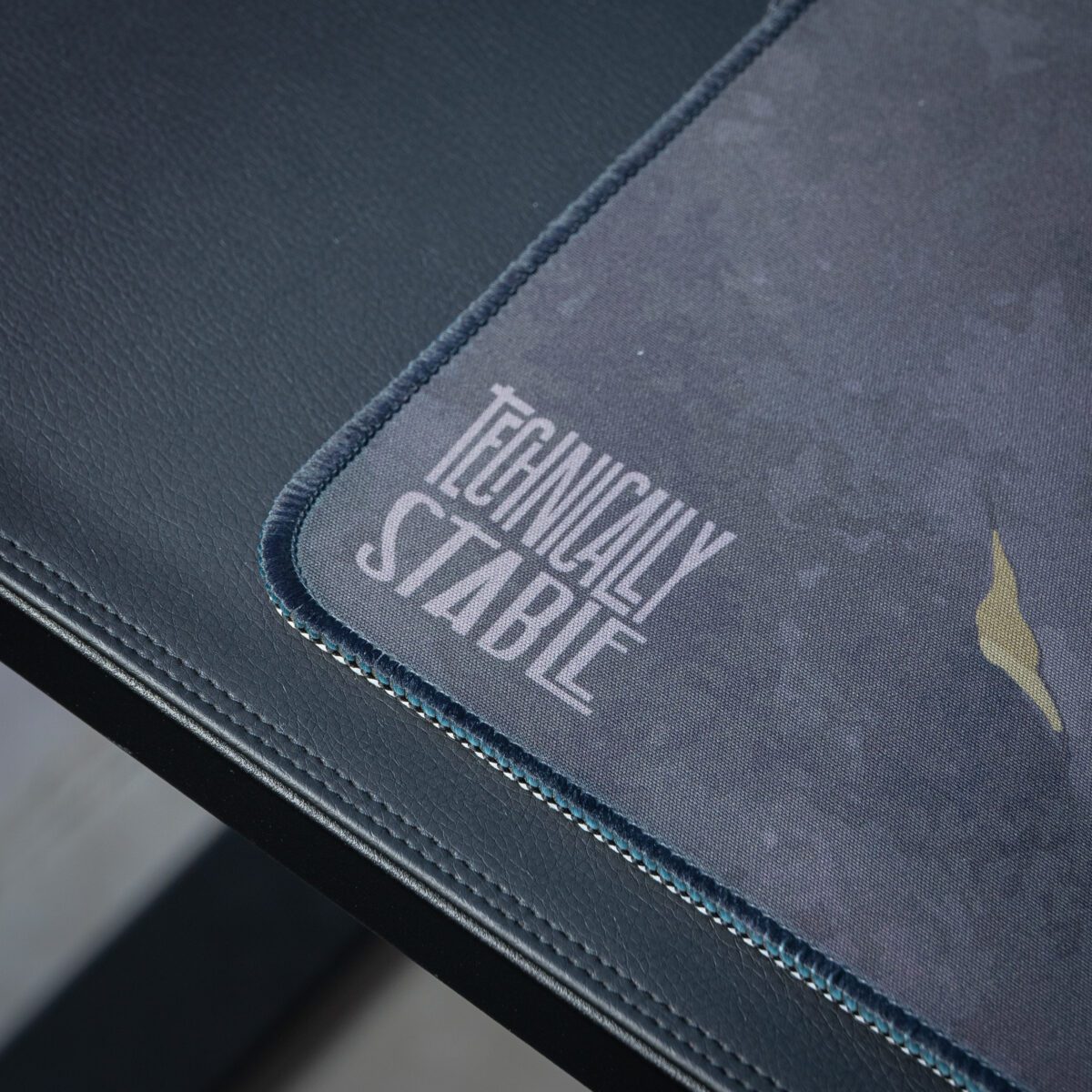 FREE CHOICE OF MOUSEPAD! - Image 4