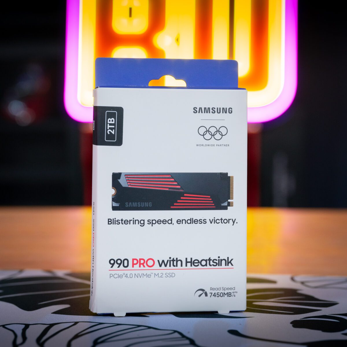SAMSUNG 990 PRO WITH HEATSINK - AUTO DRAW!