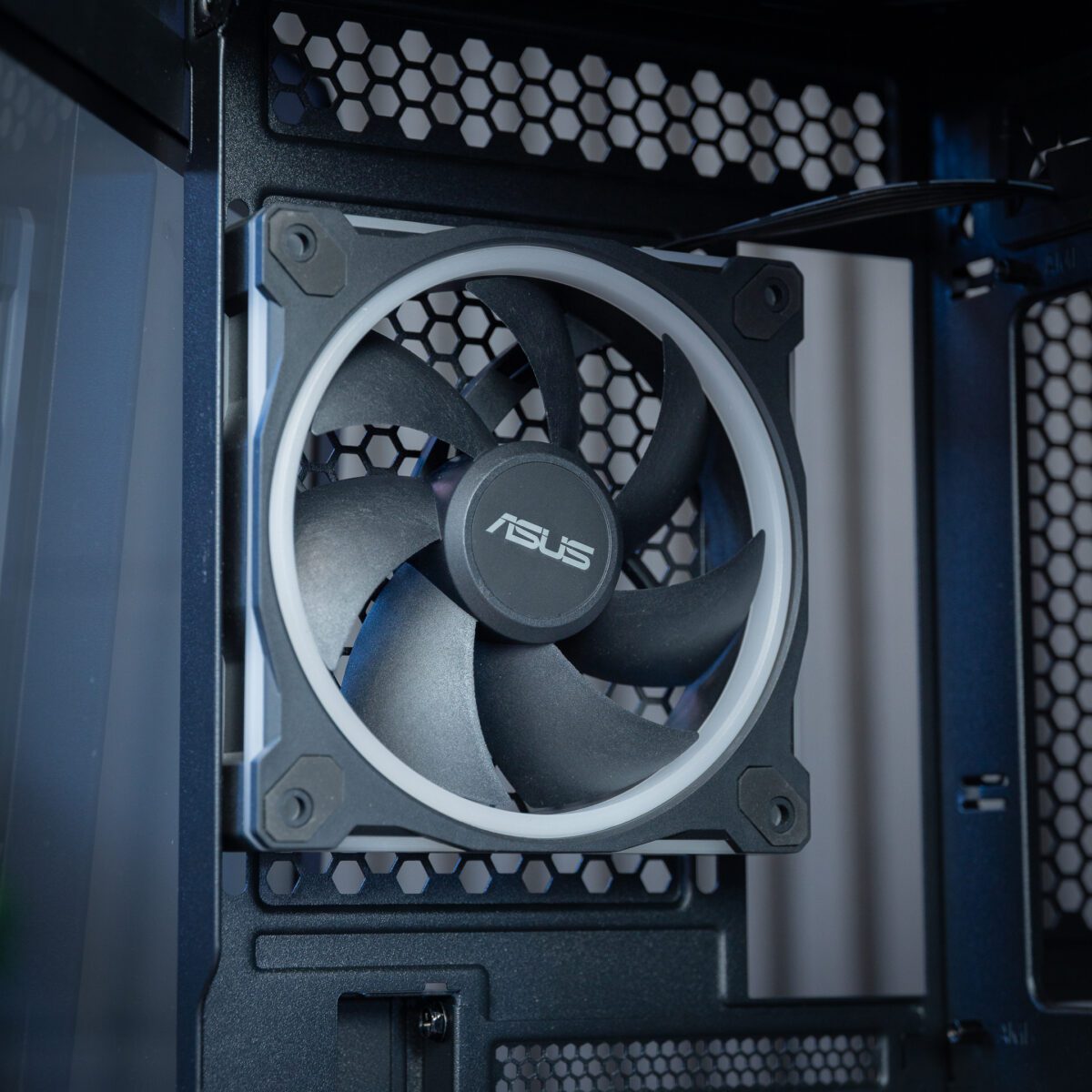 BUILD YOUR OWN PC COMP! - Image 8